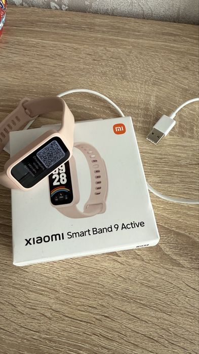 Продам часы Xiaomi smart band 9 active