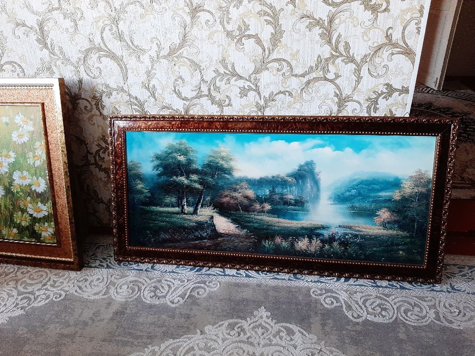 Картины на стену- 2 шт