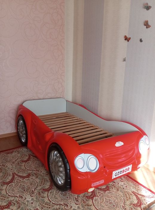 Кровать-машина в отличном состоянии