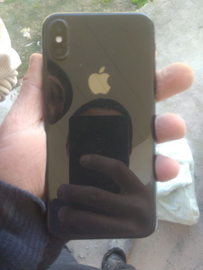iPhone X rangi qora xotirasi 256gb Fisid iwlaydi