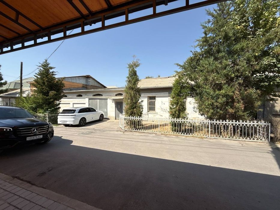 Продажа участка ул.Никитина Хирмонтепа 4.6соток Фасад 20 метров