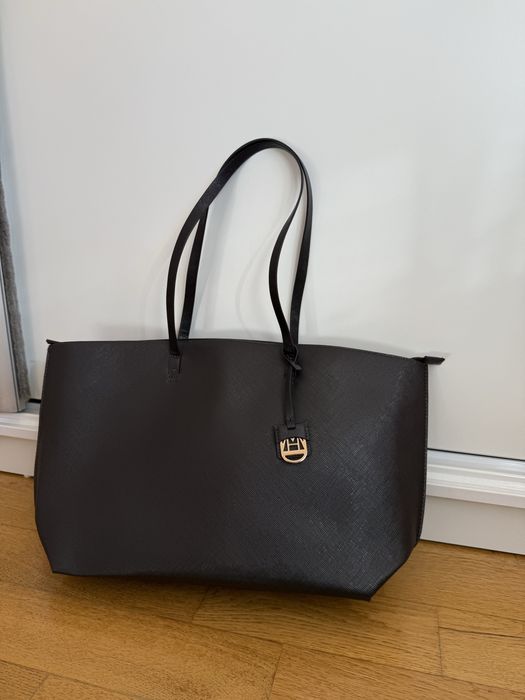 Geanta H&M impecabila