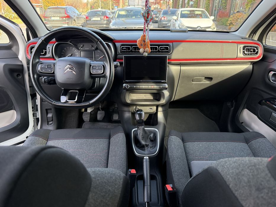 Citroen C3 SHINE 1.2 PureTech • 2019 • Bi-ton • Unghi mort • 66.000 km