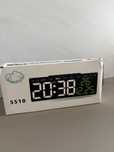 Ceas birou cu alarma