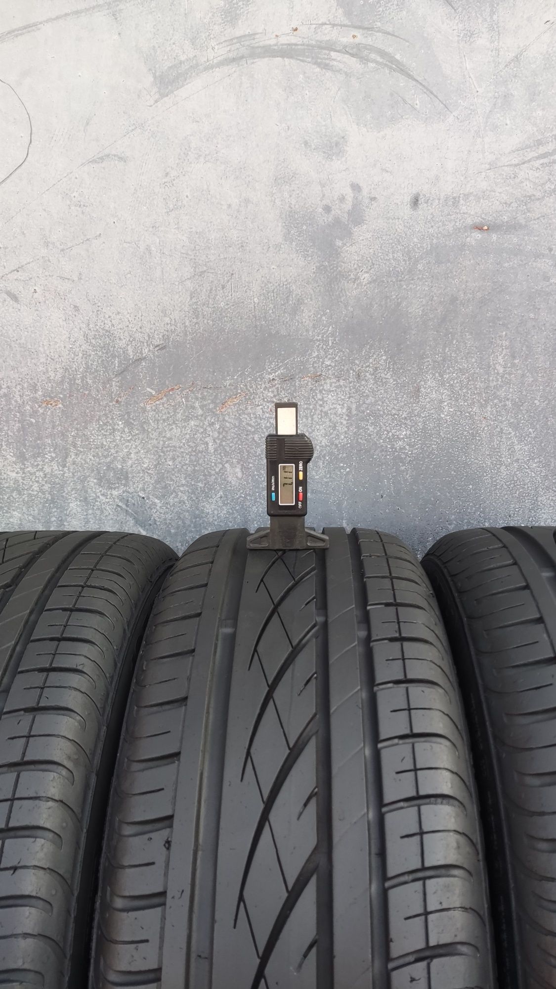 4бр. летни гуми 195/55/16 Continental Premium Contact 
dot21
7mm
Много