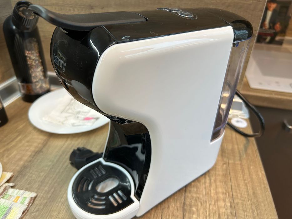 Кафемашина съвместима с 9 вида капсули