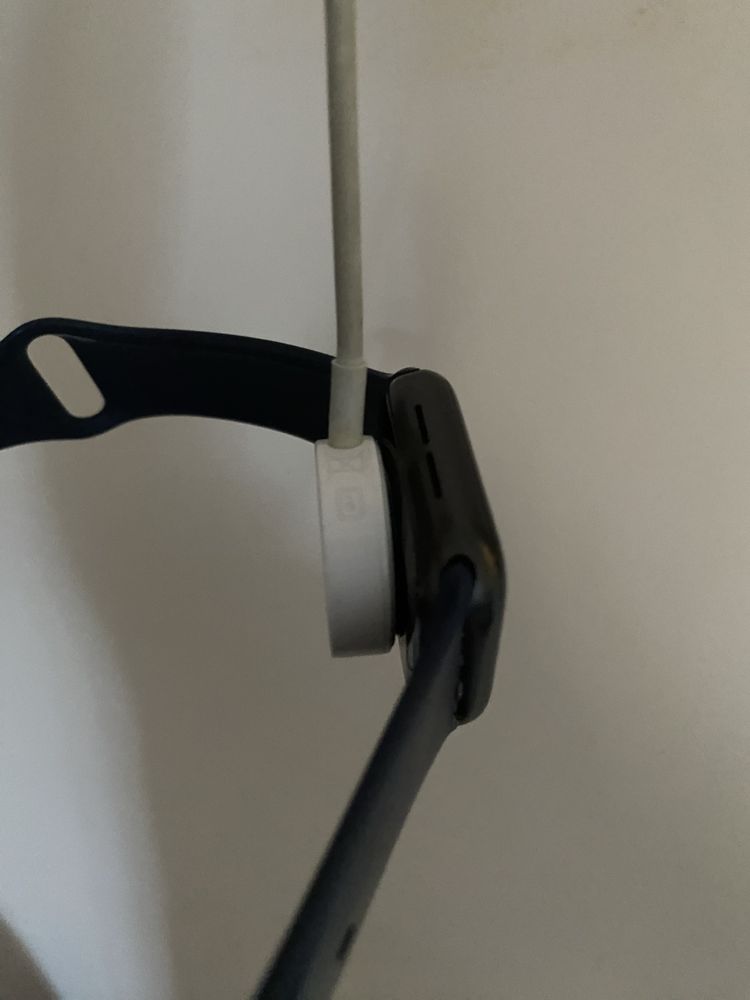 Applewatch SE 40 mm sotiladi