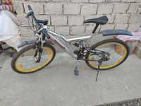 Bicicleta mountain bike