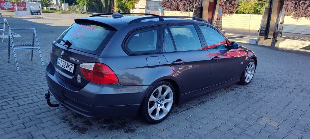 BMW e91 automat 177 cp