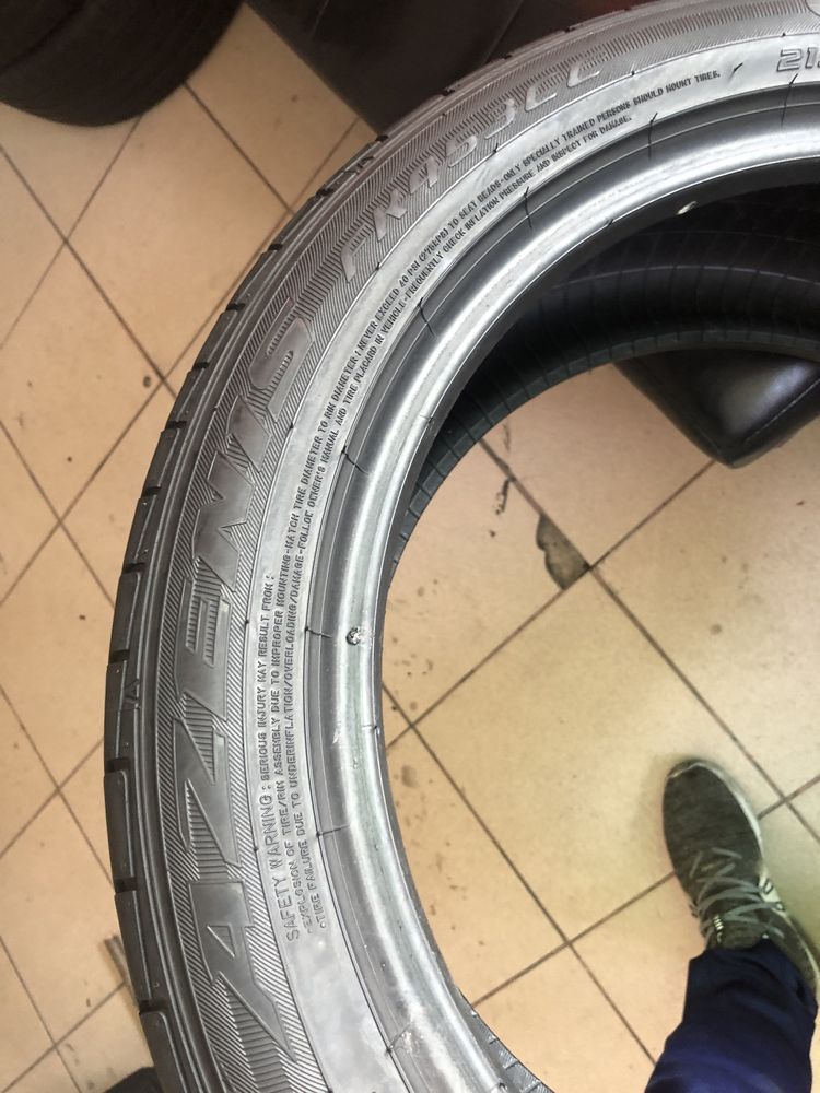 215 50 18 Falken de vara