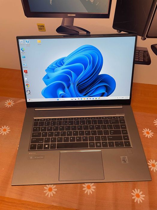 Laptop HP Zbook Studio G7, I7 10850H, 32 Gb, grad B, poze reale