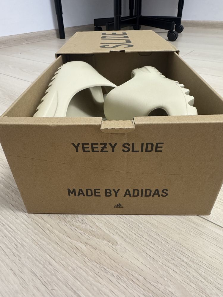 Yeezy slide marimea 43