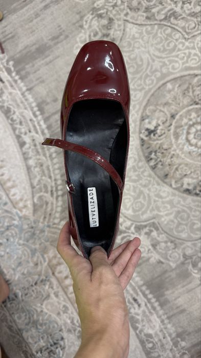 Продам туфли стильные