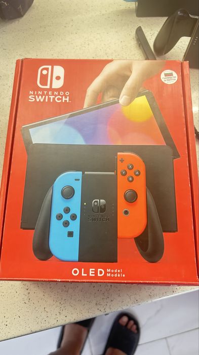 Nintendo switch oled 64g като ново