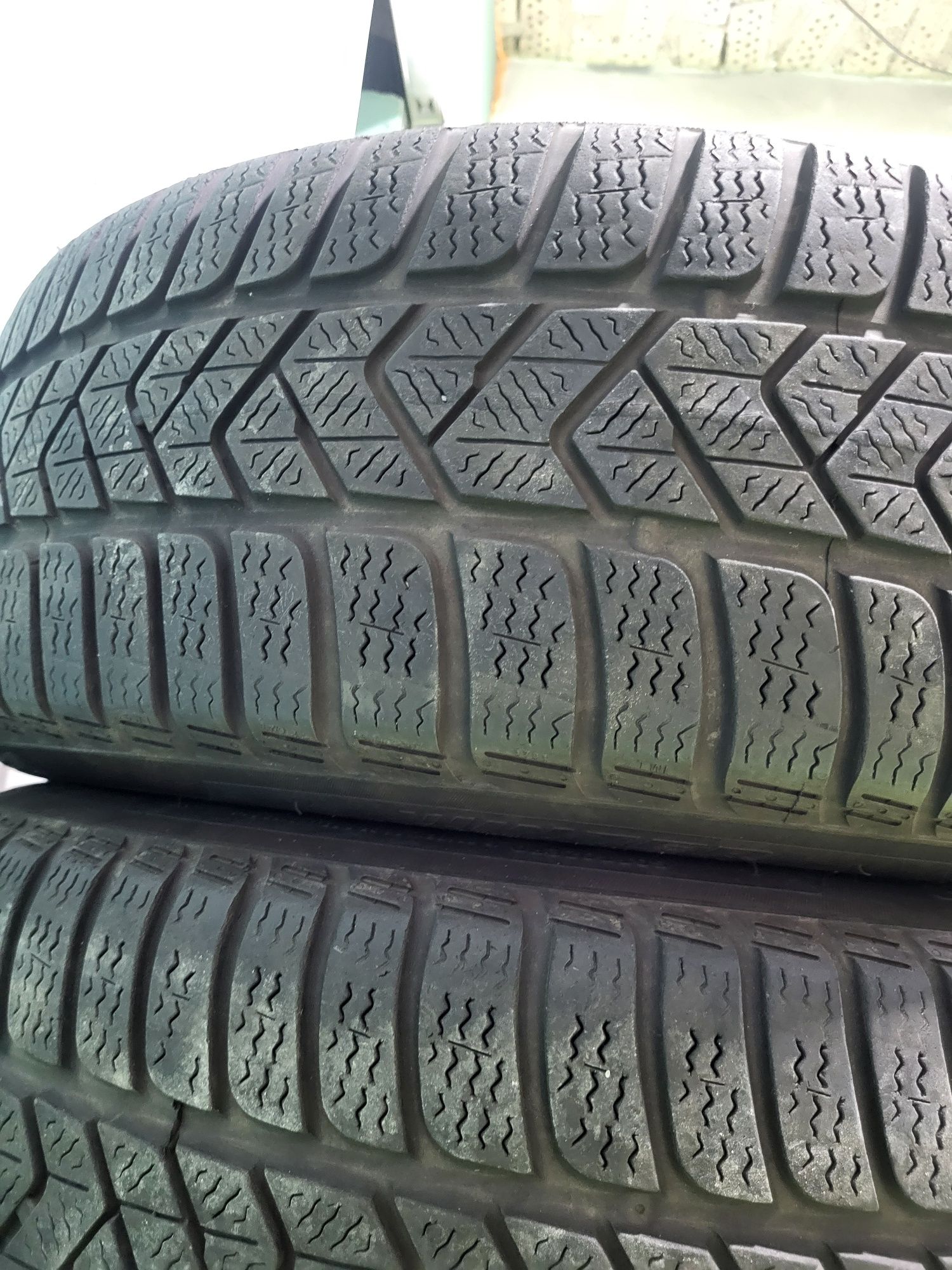 4 бр зимни 225/55/17 Pirelli