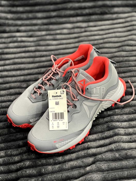 Продам новые кроссовки Reebok оригинал