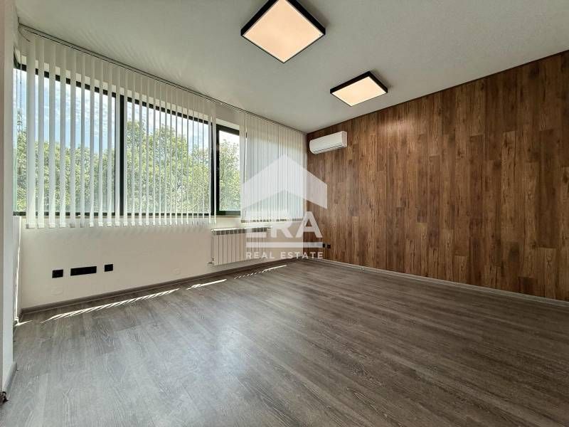 Дава се под наем Офис в София, Лозенец - 89 кв.м за 990 € - Снимка #6