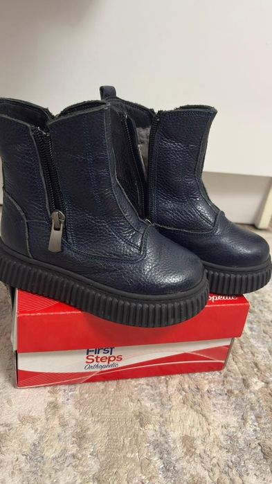 Продам детские сапожки, Зимние. Носили несколько раз.