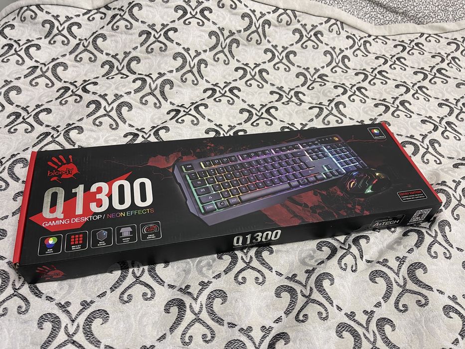 Продам игровую клавиатуру bloody