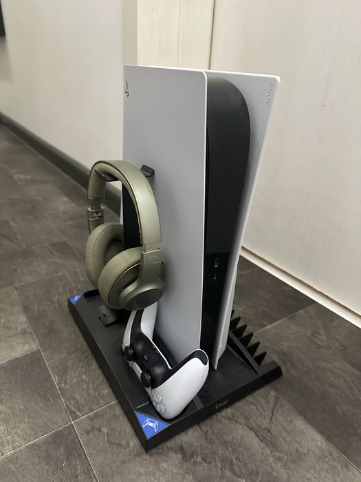 Playstation 5 + игри