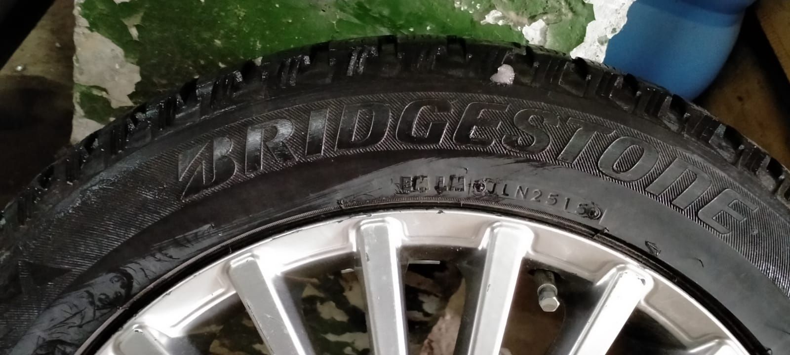 Продам диски 215/55R17