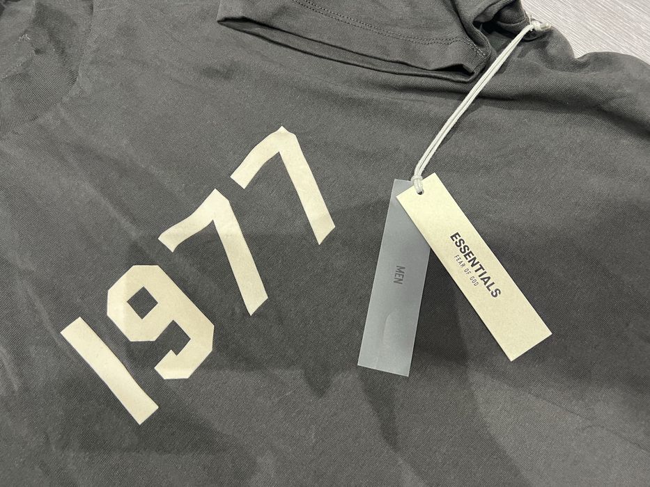 Tricou/T-Shirt Fear Of God Essentials 1977