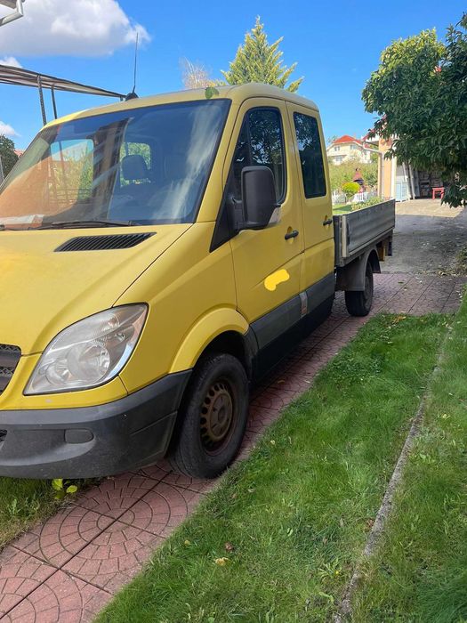 Autoutilitara Mercedes