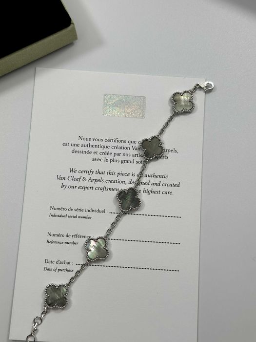 Bracelet Van Cleef & Arpels 5 motifs White Gold 750 Gray