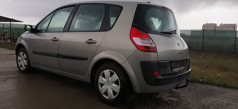 Vand sau Schimb Renault Scenic 2