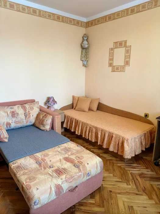 Продава се Тристаен апартамент в Бургас, Възраждане - 100 кв.м за 1600 €/кв.м - Снимка #20