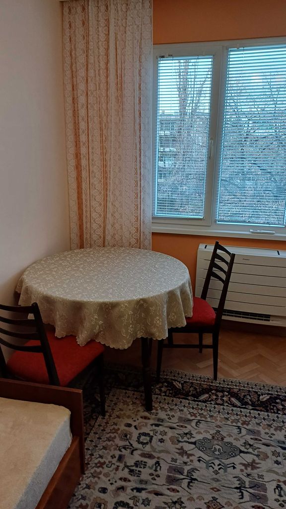 Дава се под наем Тристаен апартамент в Пловдив, Въстанически - 81 кв.м за 561 € - Снимка #12