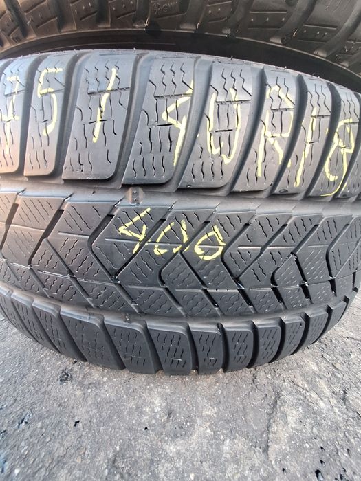 2 anvelope iarna 275/40r18 Pirelli rft runflat dot 4517 Montaj Gratuit