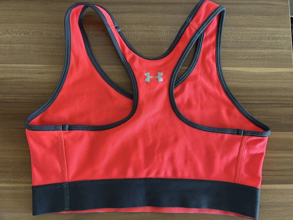 Бюстие Under Armour и Reebok