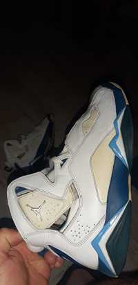 Jordan true flight white blue