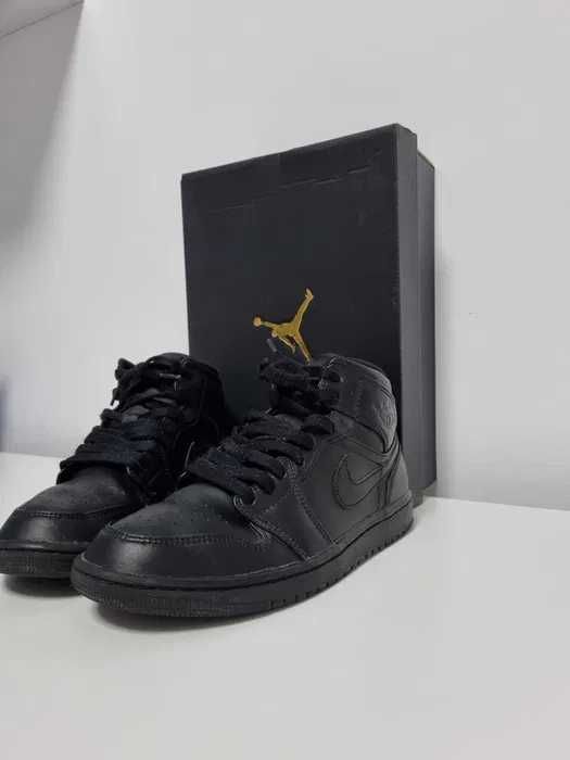 Air Jordan 1 Mid