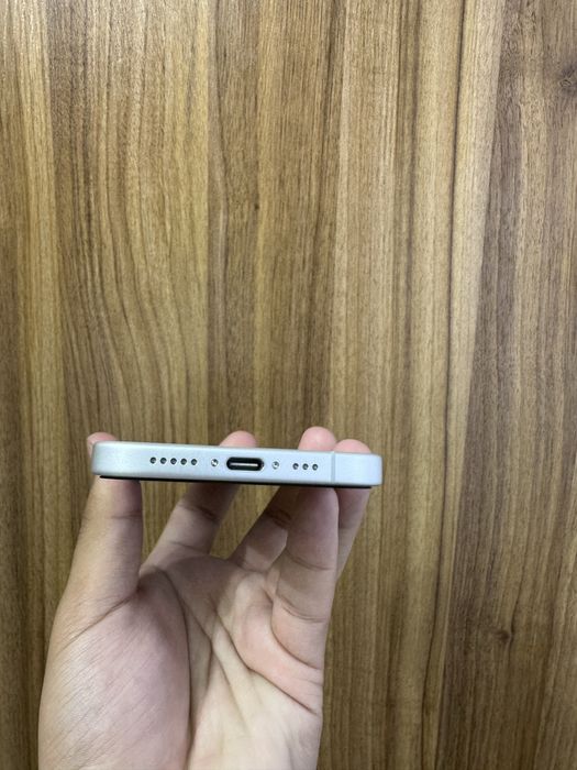 iphone 16 white 100% 24sikl