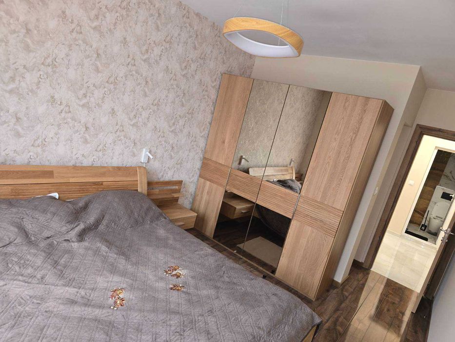 Дава се под наем Тристаен апартамент в София, Света Троица - 85 кв.м за 918 € - Снимка #1