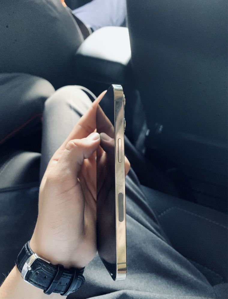 Iphone 13 Pro 256gb Xolat Ideal usta kormaga karopkali oqip tel qlila