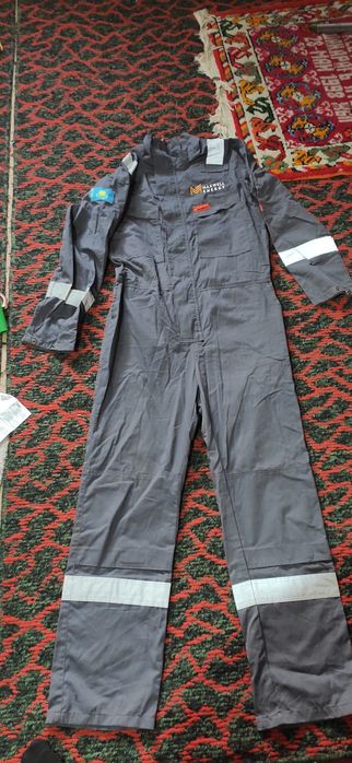 Продаётся спецодежда