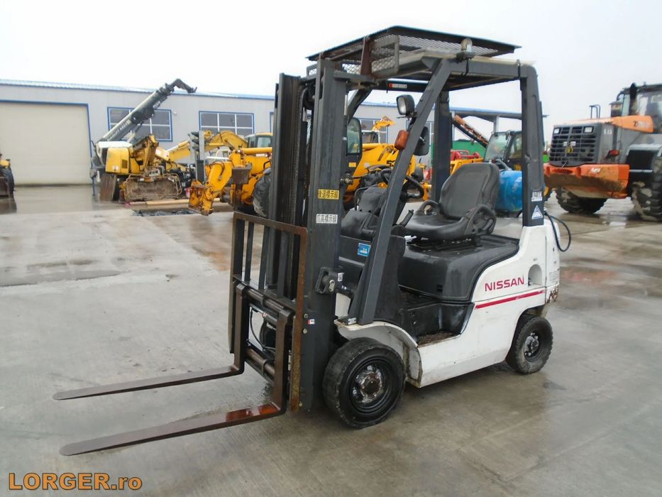 Nissan EBT P1F1 Stivuitor pe gaz Nissan EBT P1F1 din anul 2018/3, 2.7 tone