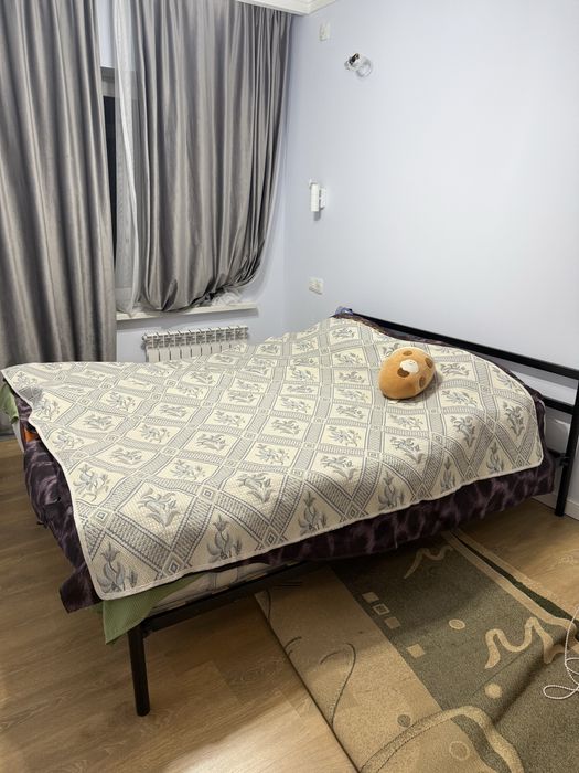 Двуспальная кровать бу