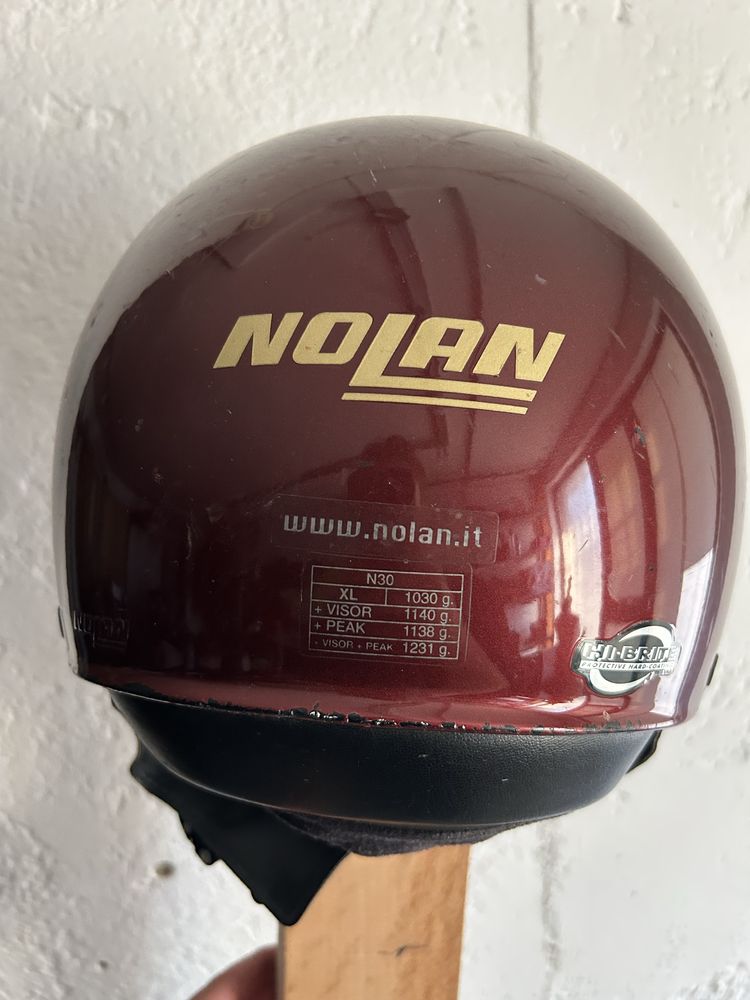 Продавам Мотоциклетни каски Nolan