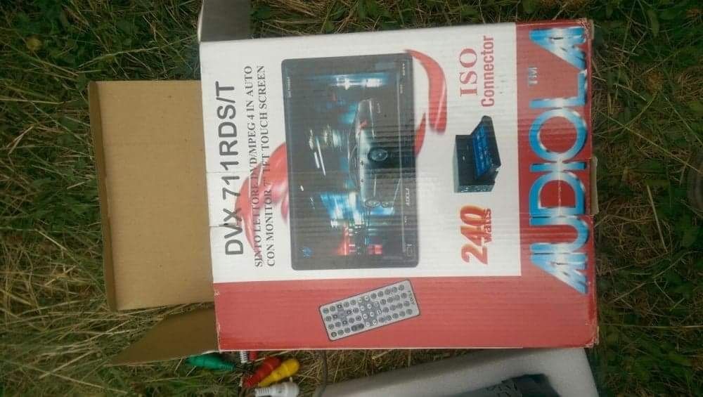 dvd auto 2din cu telecomanda,sina fixare,ramaornamentala,garantie3luni