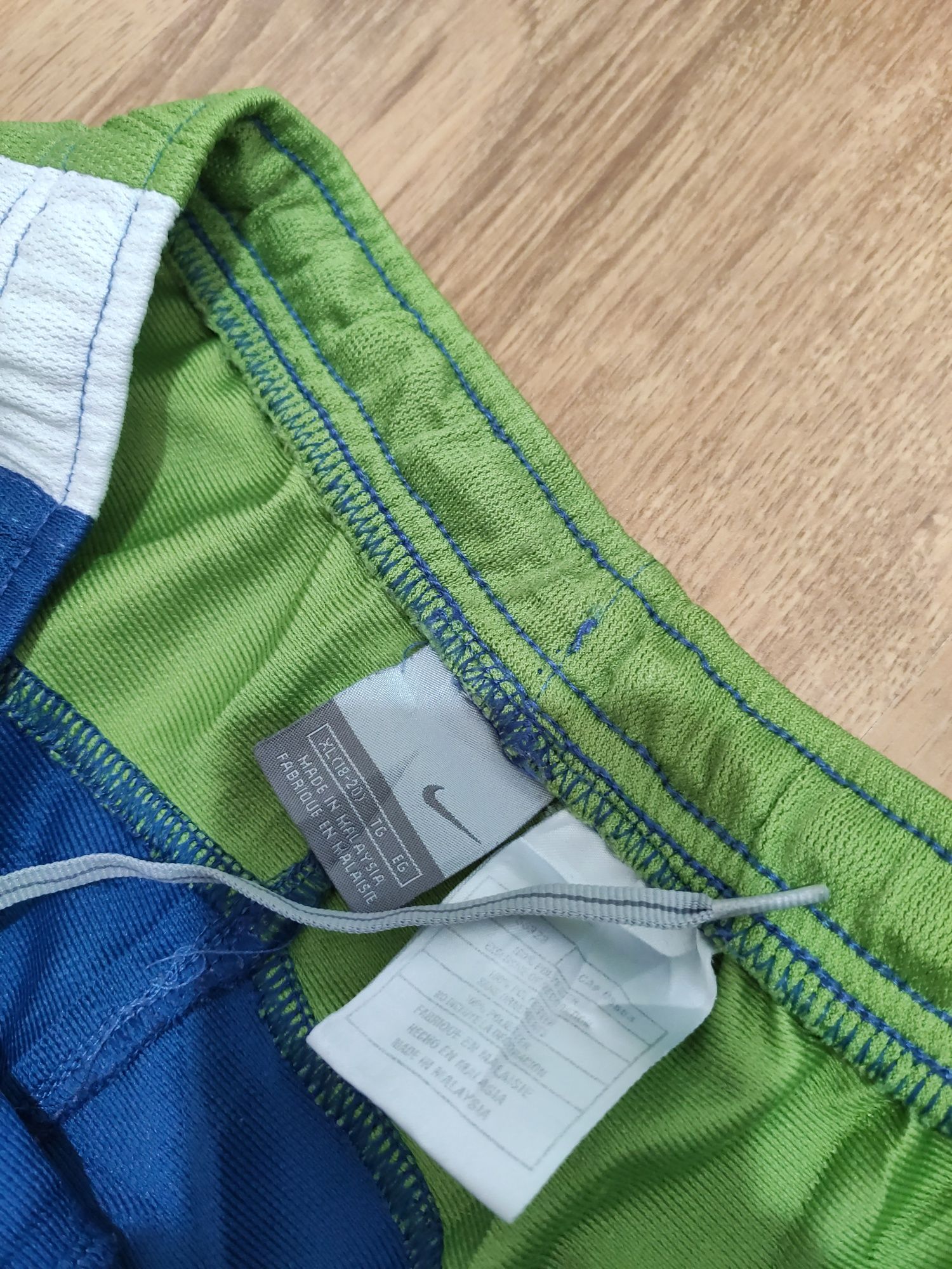 Pantaloni scurți Nike mărimea M