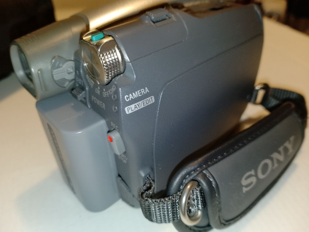 Camera  de filmat mini DV Sony