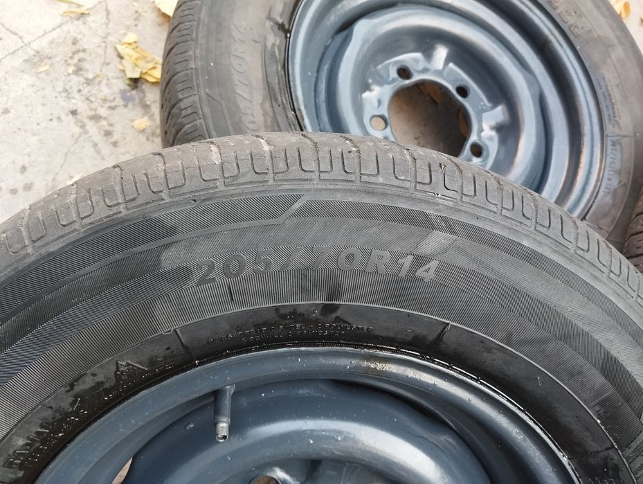 Волга балон сотаман 700000 сум