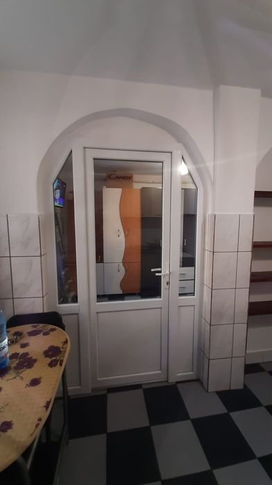 Spatiu comercial - garsoniera de inchiriat - vanzare