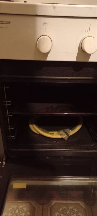 Газовая плита   .