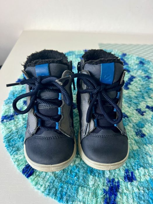 Ghetute ecco goretex imblanite marimea 23 impecabile