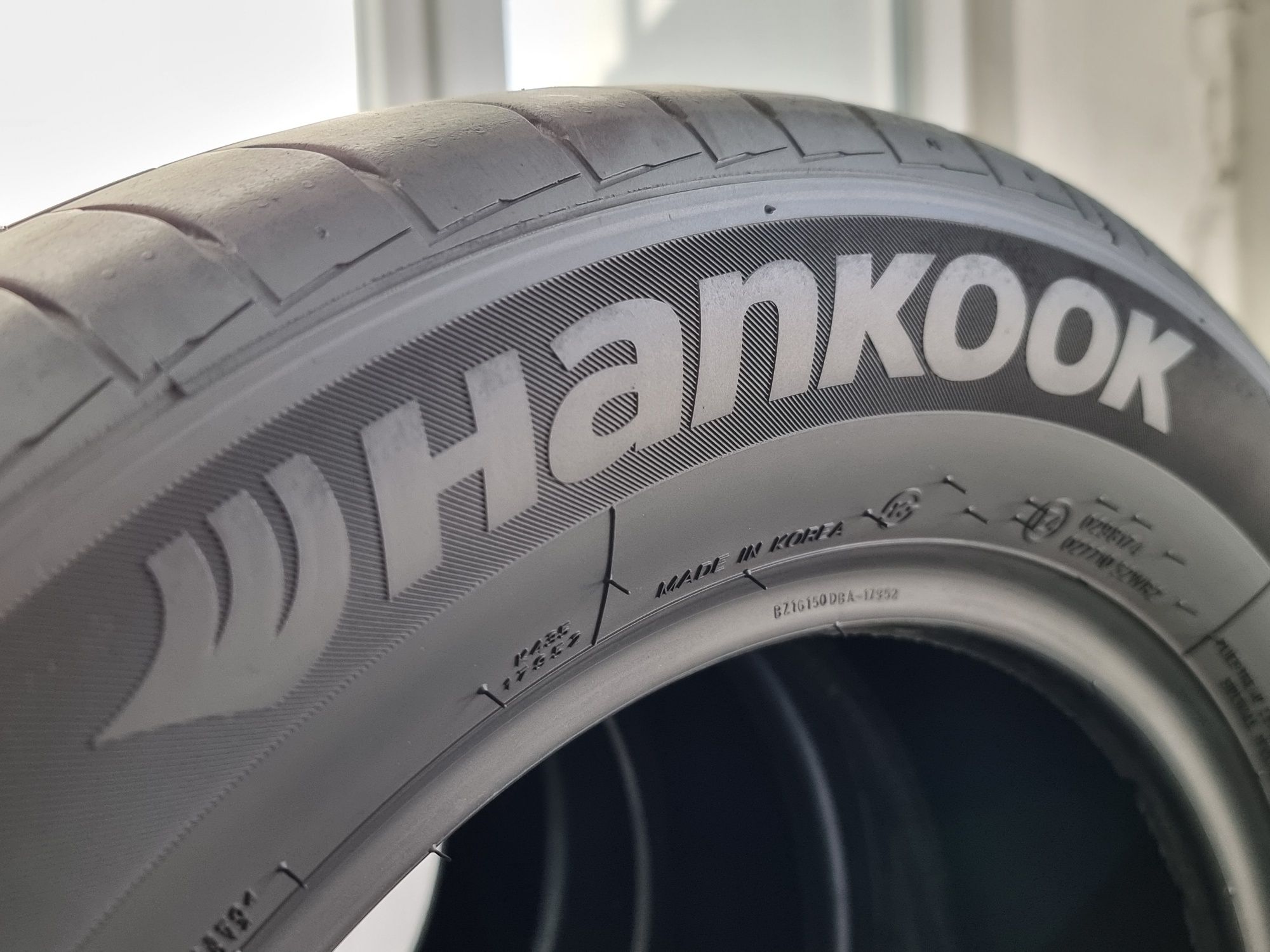 205/60/16 Hankook 4Броя: 320лв 7мм